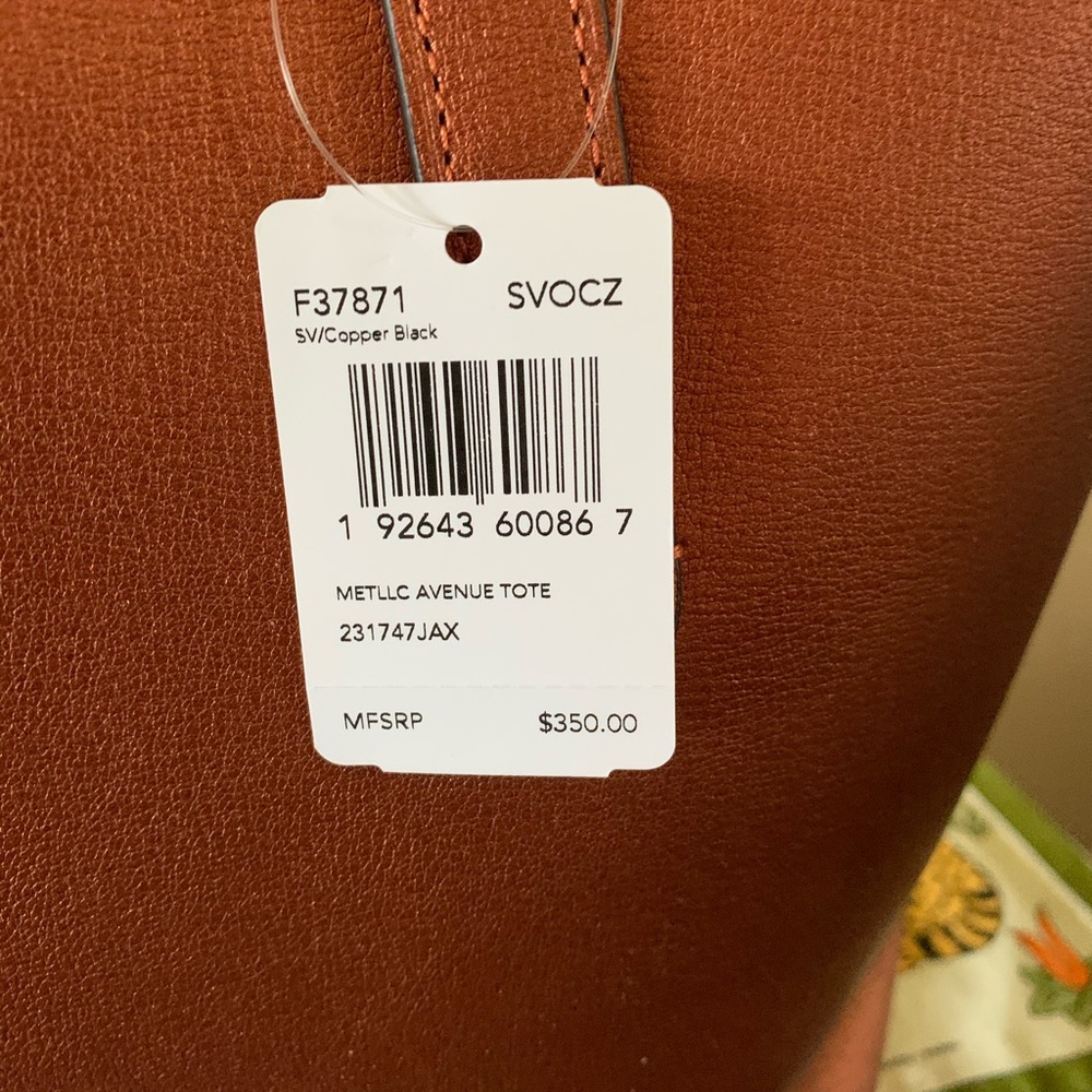 Authentic Coach purse. - Picture 3 of 4